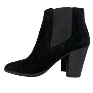 Signature by Cole Hann black Suede heeled booties size 7.5